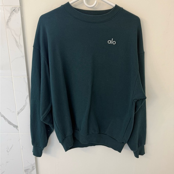 ALO Yoga Tops - ALO Yoga Women’s Accolade Crew Neck Pullover  Green XXS